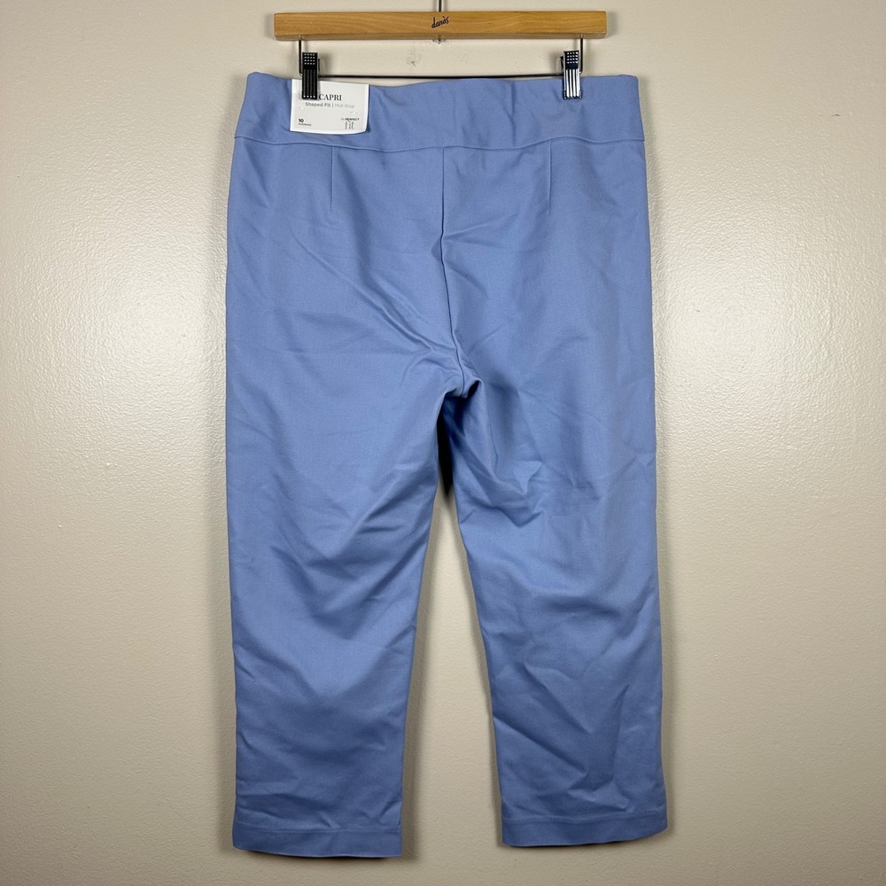 Christopher & Banks Women's 10 Capri Pants Blue Signature Slimming Mid-Rise New - Picture 2 of 8